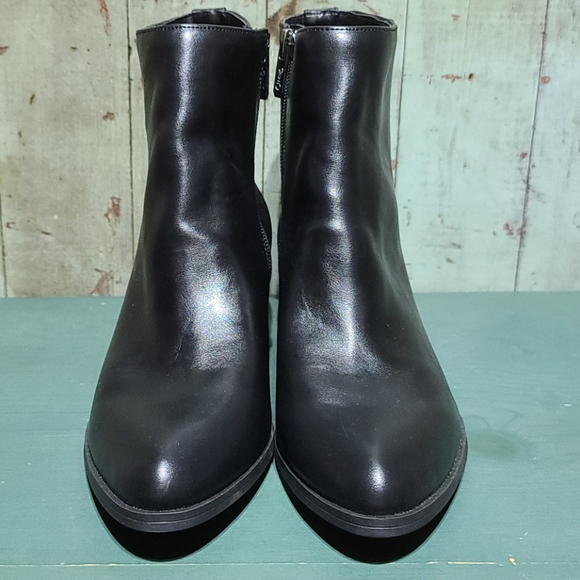 Circus/Sam Edelman Black studded ankle boots - Picture 3 of 9